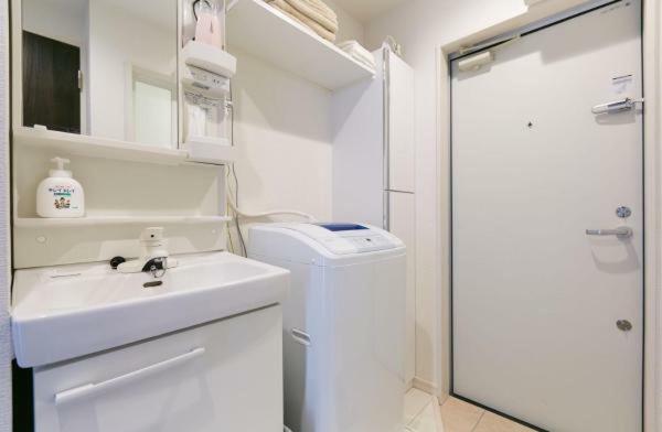 Ikebukuro Cosy Modern Loft With Balcony Apartment *