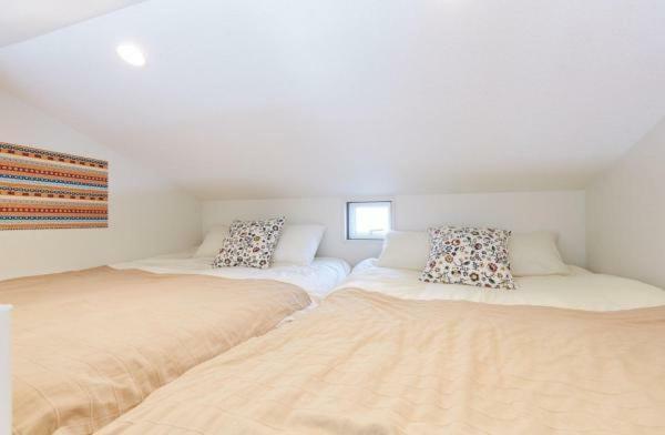 Ikebukuro Cosy Modern Loft With Balcony Apartment
